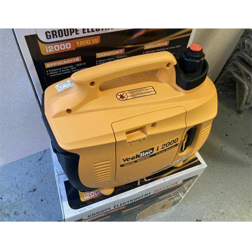 Vechline Generator 240v Petrol Portable Suitcase i2000 1800w Caravan Motorhome