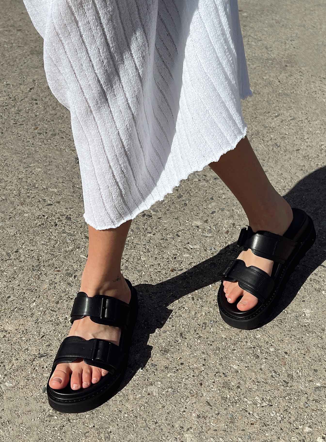 Ma Belle Sandals Black