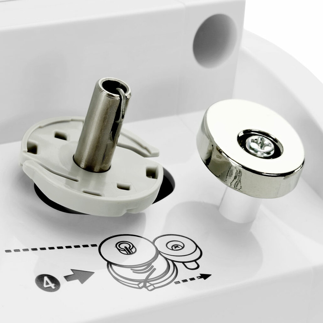 Bro Innov-ís Pacesetter PS500 Computerized Sewing Machine / Optional Distin Starter Sewing Package